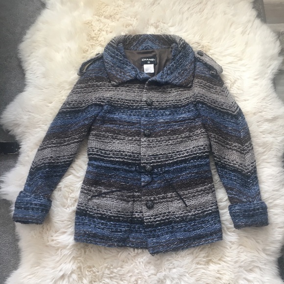Chanel 2011 wool coat Gripoix buttons 40 M